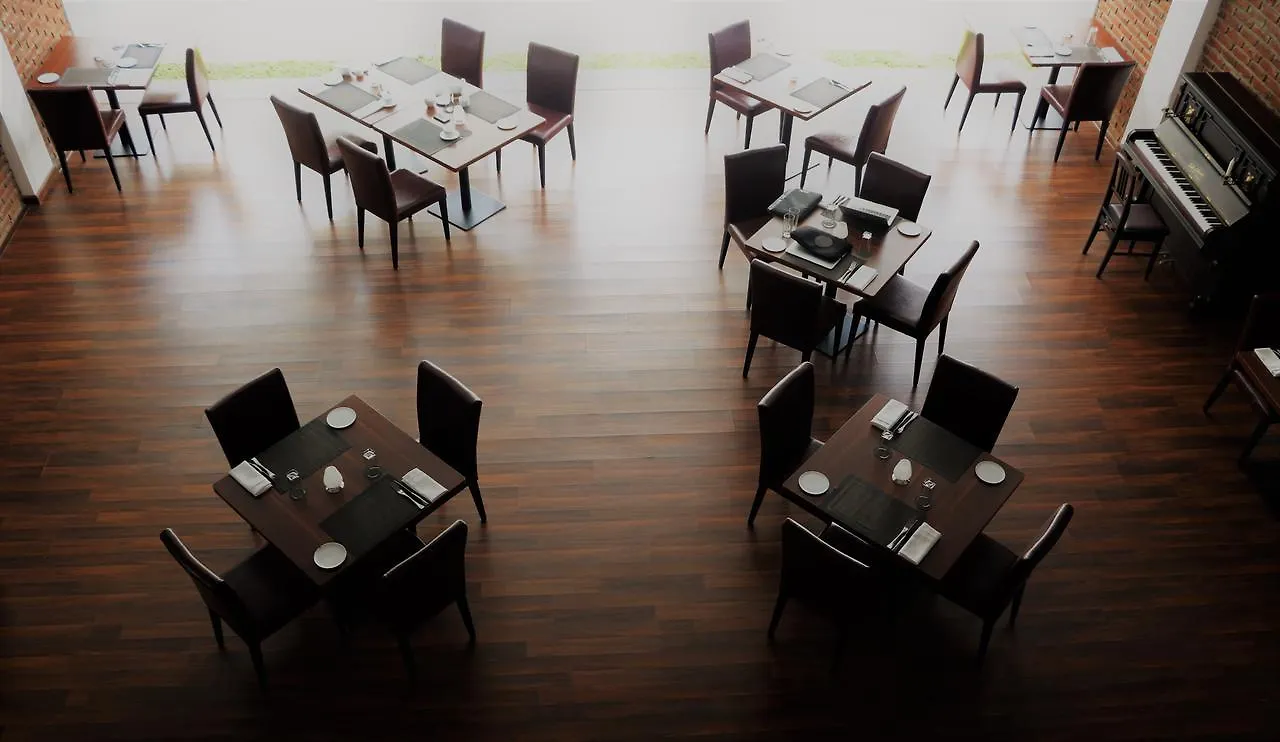 Hotel Daffodils Beach Negombo