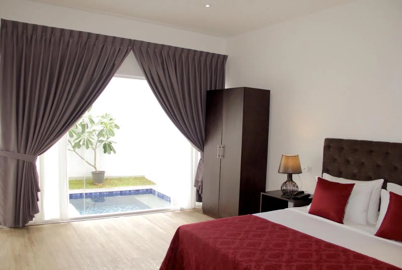 Hotel Daffodils Beach Negombo
